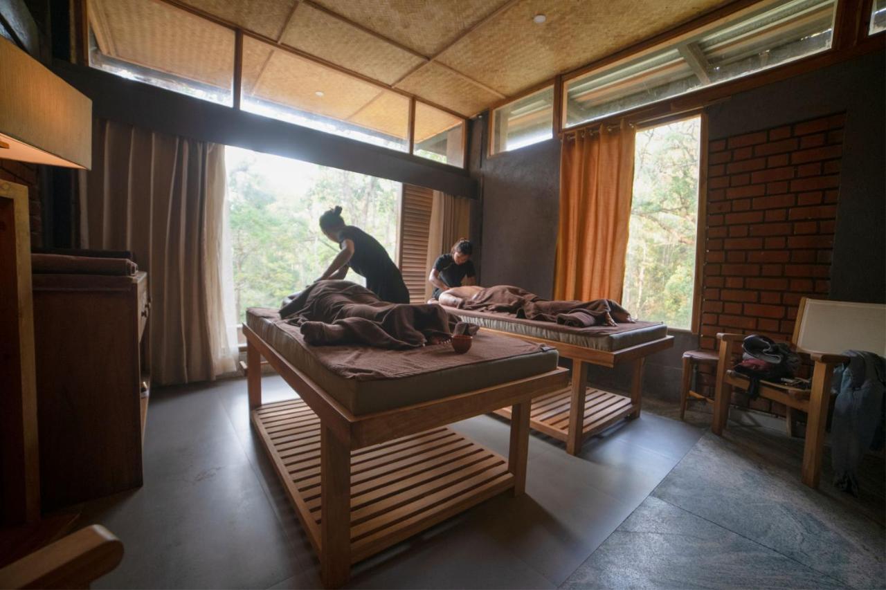 Ayatana Coorg Hotel Somvarpet Ngoại thất bức ảnh