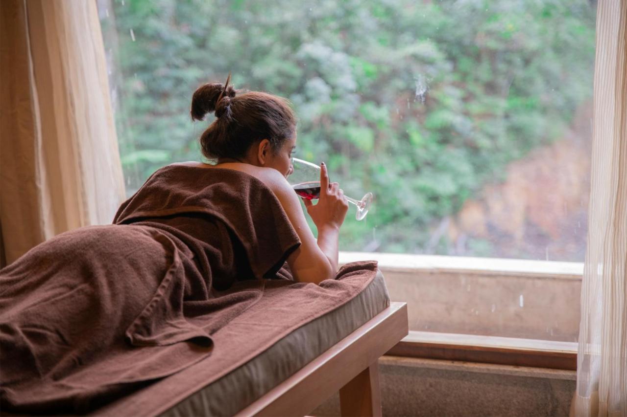 Ayatana Coorg Hotel Somvarpet Ngoại thất bức ảnh